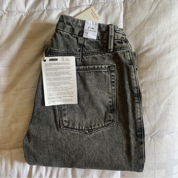 NWT GOOD AMERICAN Good '90s bleached high-rise straight-leg jeans - Picture 4 of 4